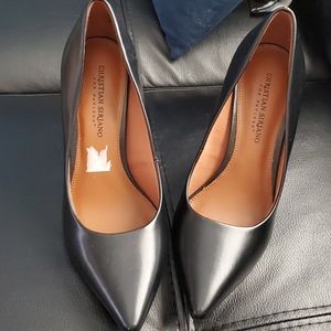 New Black Pumps